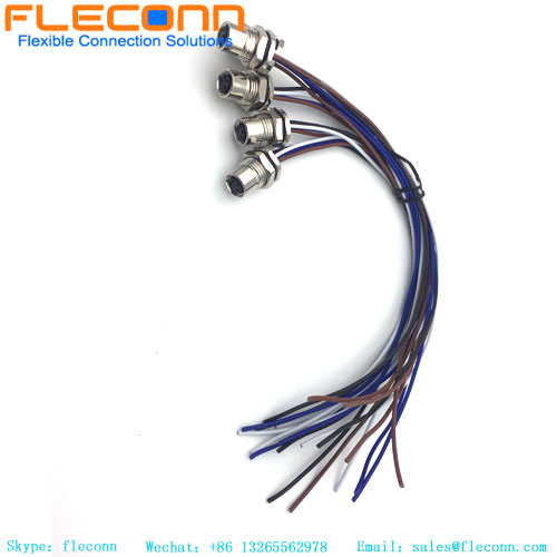 Parte dianteira fêmea do conector da montagem do painel M8 fixada com únicos fios