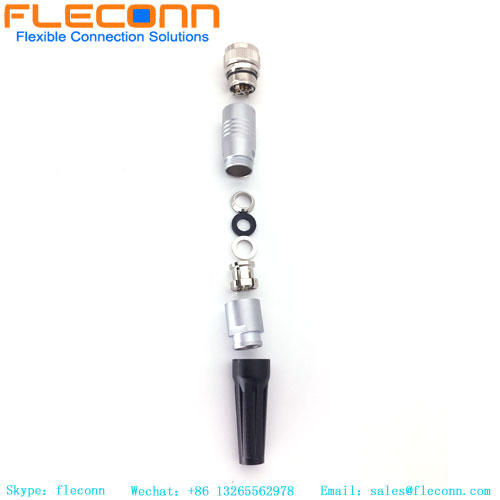 Plugue montado em metal com código X M12